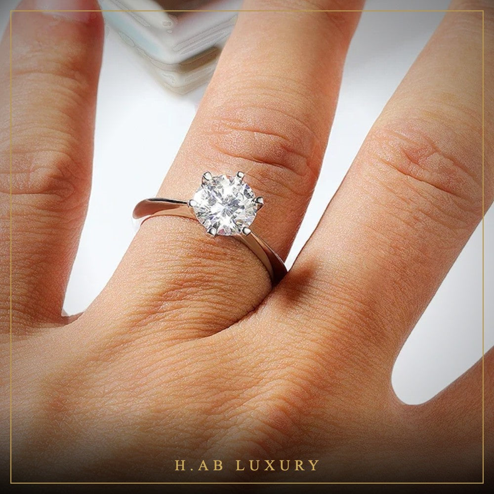 Moissanite Solitaire Ring – 925 Sterling Silver