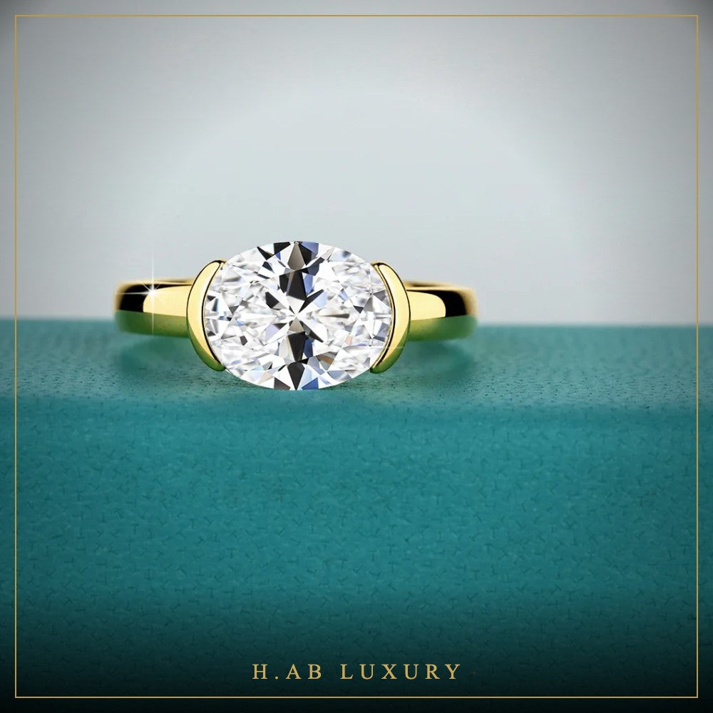 Oval Moissanite Ring – 14K Gold or 925 Silver
