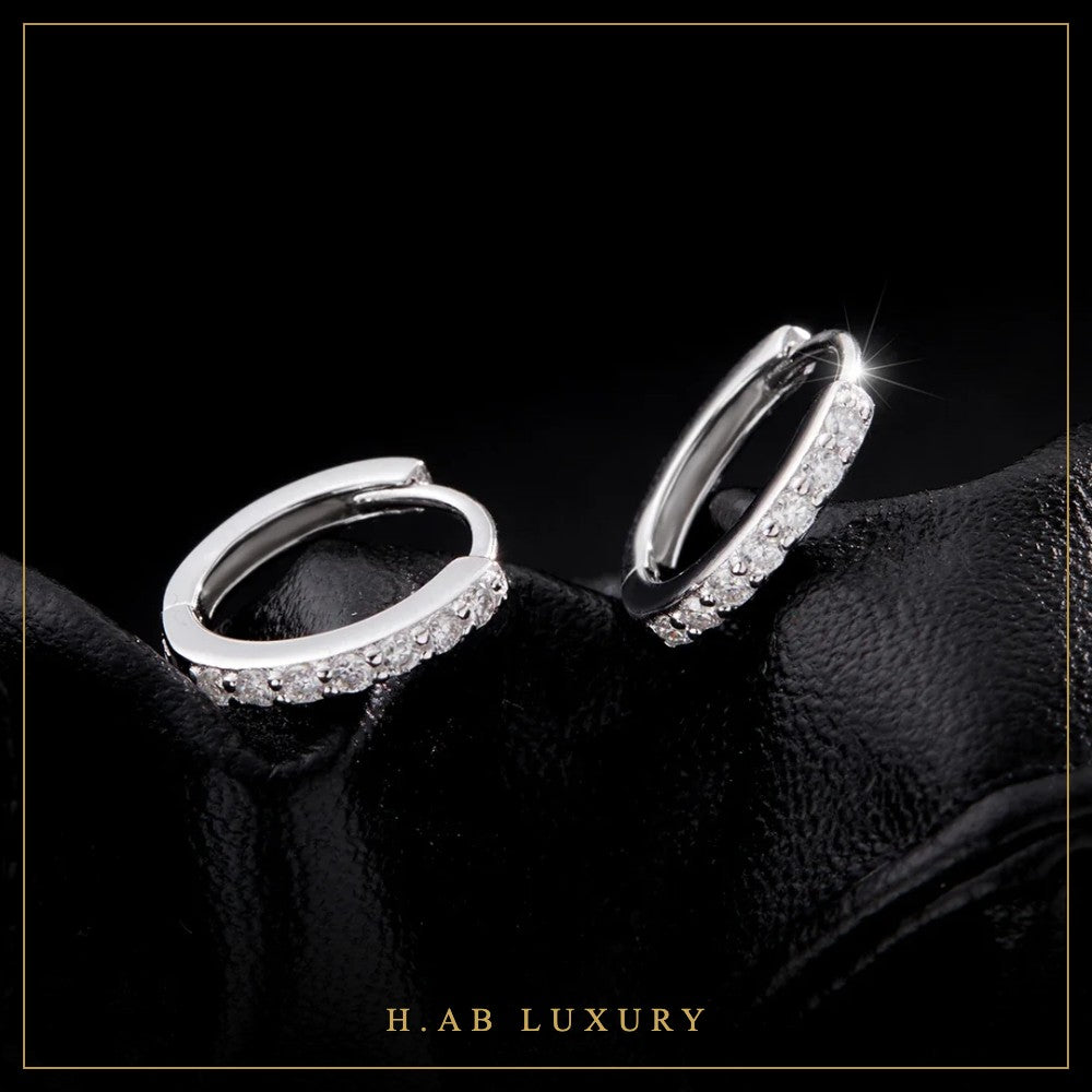 Sparkling Moissanite Huggie Earrings – 925 Sterling Silver