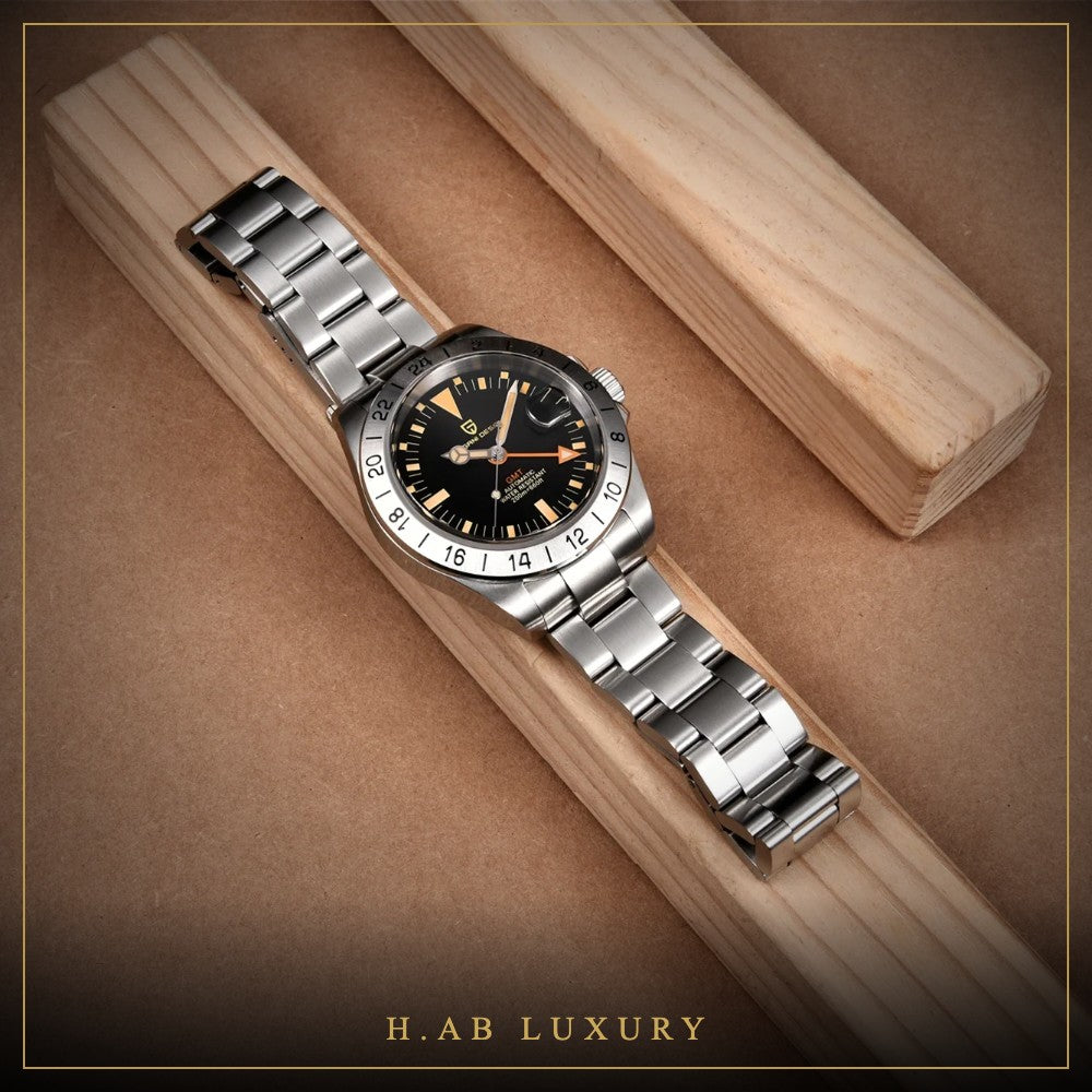 Pagani Design Retro GMT - Automatic Traveller, 200m