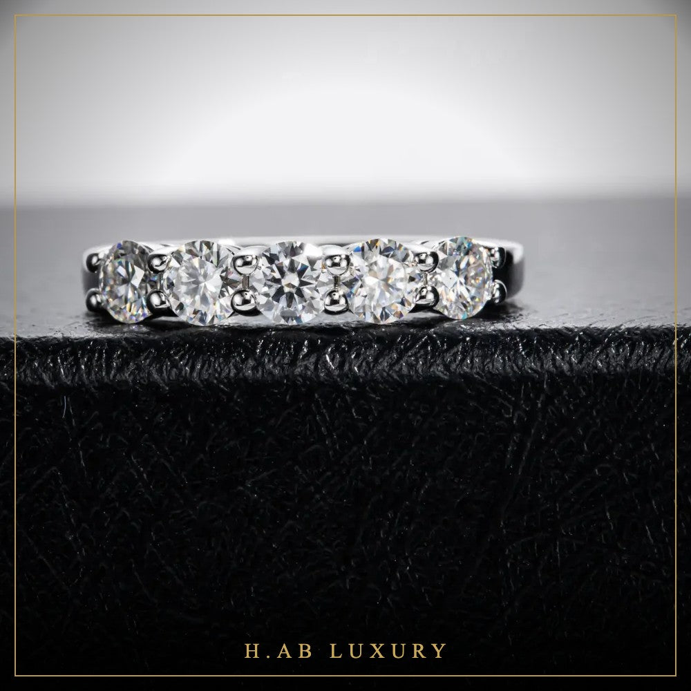 Moissanite Band Ring 4mm – White Gold Plated