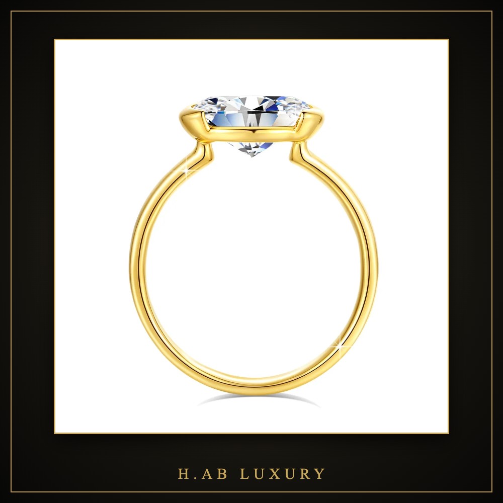 Oval Moissanite Ring – 14K Gold or 925 Silver
